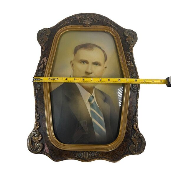 Antique Bubble Glass portrait Wood Gesso Convex frame 1900s era Hallway Man Suit - Picture 5 of 5